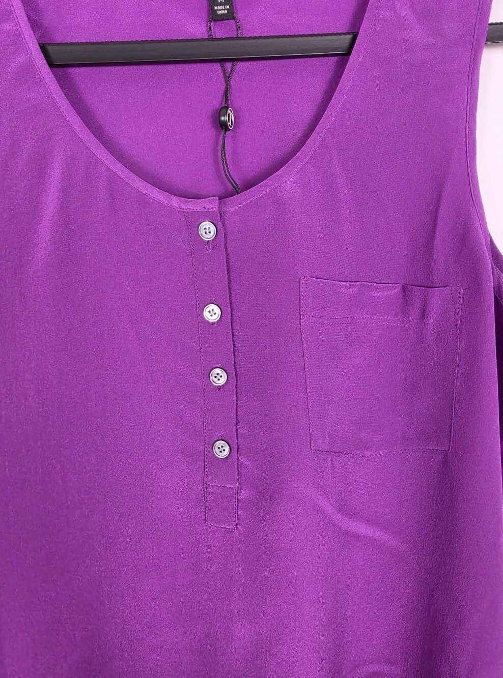 Talbots Women's Cutaway Shell Split Neck Blouse Tank Top Silk NWOT Size M - Picture 2 of 12